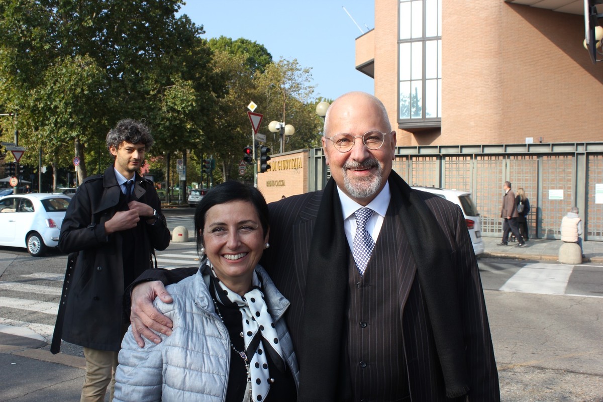 Tolti i sigilli alla Torteria di Chivasso.