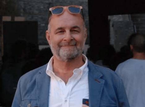Poliziotto vaccinato muore di covid a 59anni