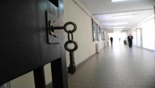 Focolaio tra vaccinati nel carcere di Taranto