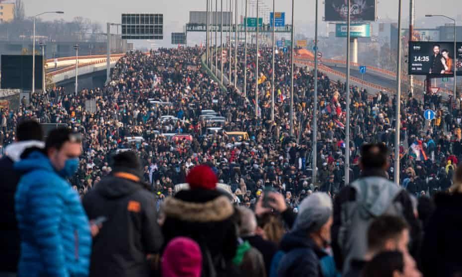 Le proteste in Serbia contro la concessione mineraria, che causerebbe danni ambientali incalcolabili