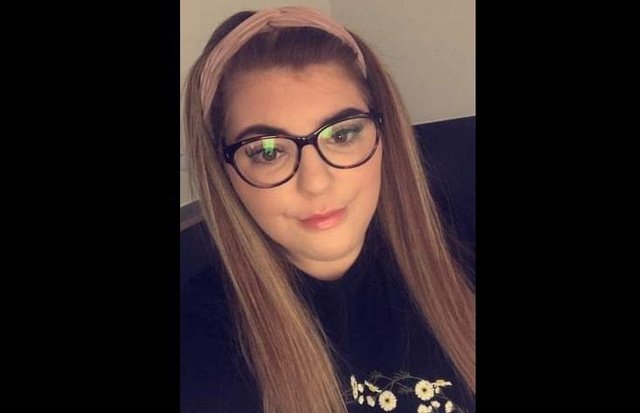 Aspiring 18-year-old paramedic died after receiving AstraZeneca vaccine