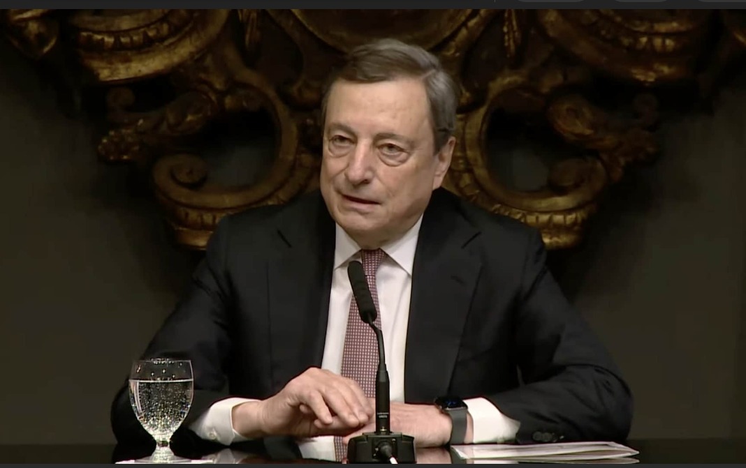 Draghi dagli Usa fa lo Yankee: "la Russia non è Golia"