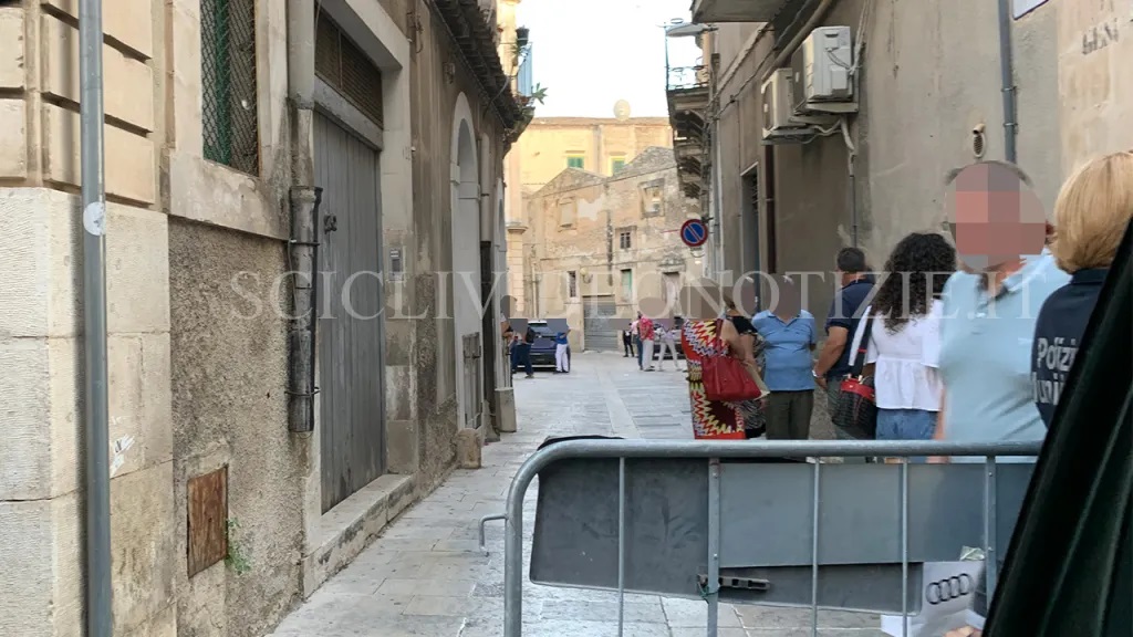 Trovato morto nel suo ambulatorio noto medico di 56 anni