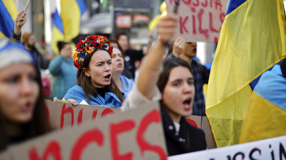 A caccia di Russi: uno studio legale ucraino gestisce una campagna destinata a prendere di mira i comuni cittadini dell’Europa occidentale