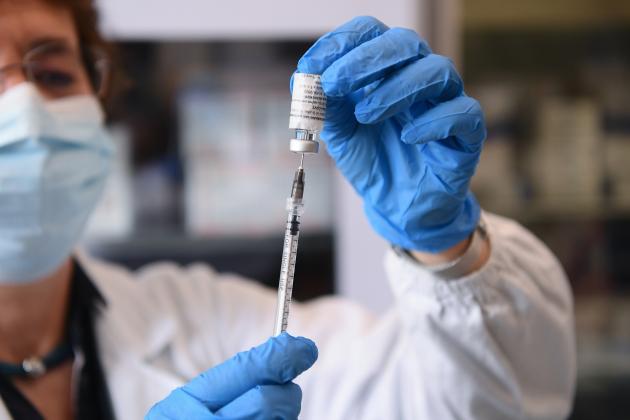 MORTI IMPROVVISE E VACCINAZIONI COVID-19. PERCHE' NON SI FANNO ACCERTAMENTI SERI SU EVENTUALI CORRELAZIONI?