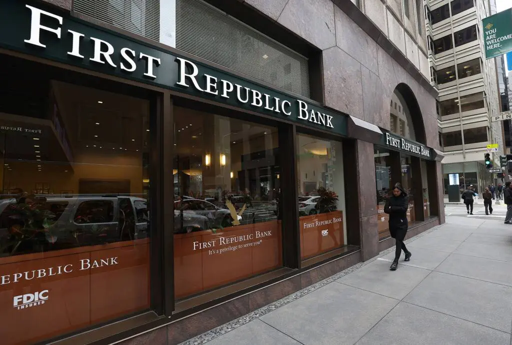 First Republic Bank comprata da JP Morgan dopo l’intervento del FDIC, anche con soldi pubblici
