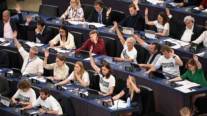 I contro natura vogliono ripristinare la natura