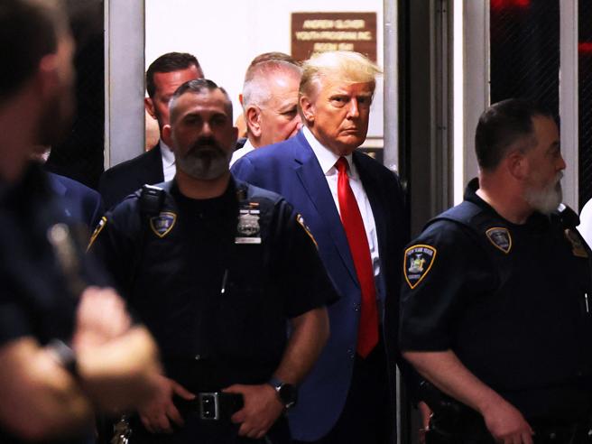 Mettere in galera Trump significa imprigionare l'Occidente