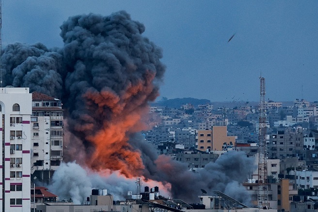 I mass media occidentali si preparano a coprire e giustificare lo sterminio di migliaia di Palestinesi I mass media occidentali si preparano a coprire e giustificare lo sterminio di migliaia di Palestinesi