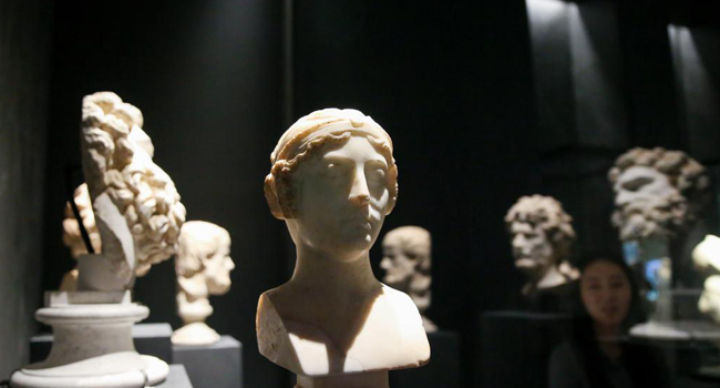 Legati nello spirito? Un viaggio alle origini della filosofia cinese e greca