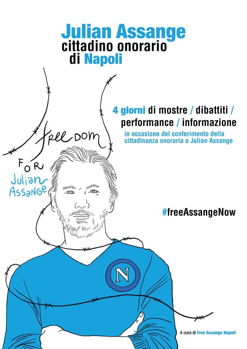 Napoli Julian Assange