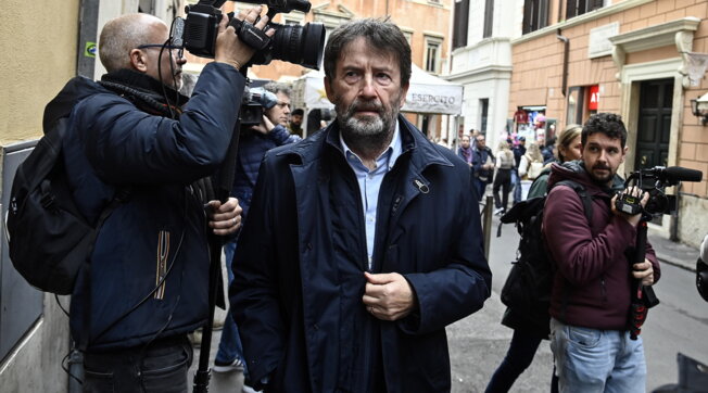 Franceschini invita a disertare la commissione Covid in parlamento