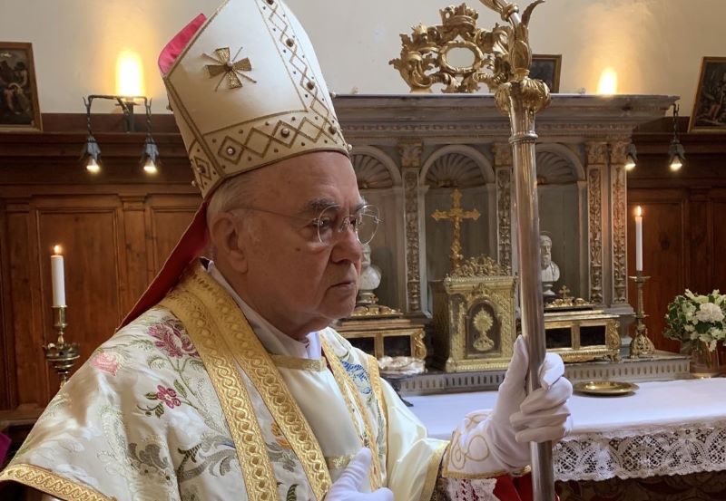 ATTENDITE A FALSIS PROPHETIS: Viganò reagisce alle accuse del Vaticano