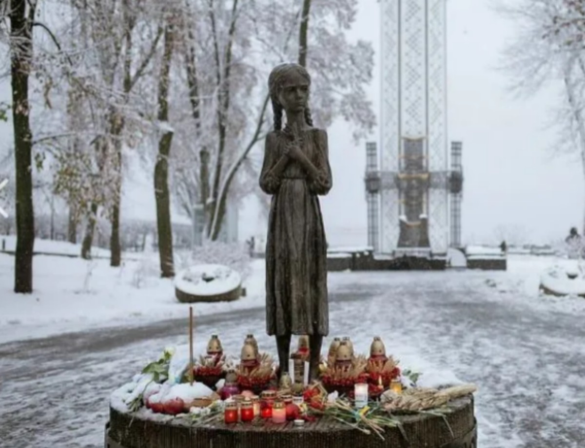 holomodor_monument