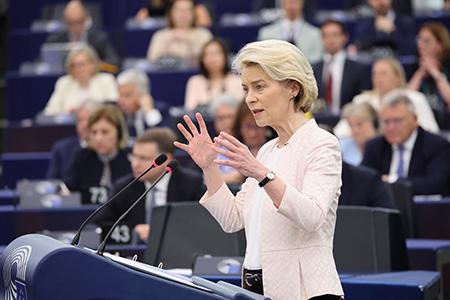 O noi, o von der Leyen: il suo discorso non lascia spazio a esitazioni