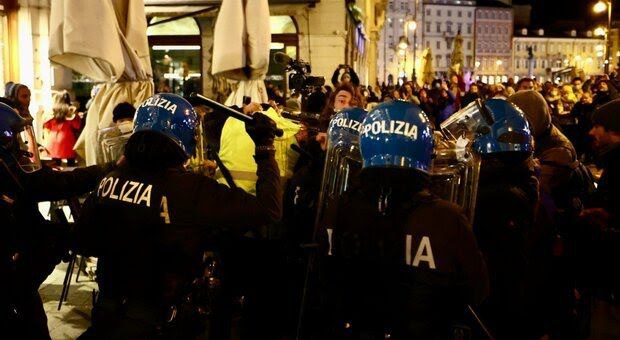 MANIFESTANTI NO GREEN PASS SOTTO PROCESSO - DA TRIESTE L'APPELLO ALLA PRESENZA SOLIDALE IN TRIBUNALE