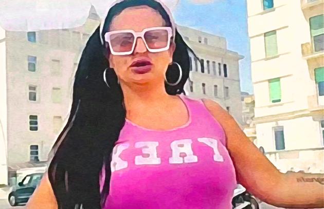 Roccaraso presa d'assalto e la influencer alla pummarola dice: "Voglio fare il ministro del Turismo". E perché non dovrebbe?