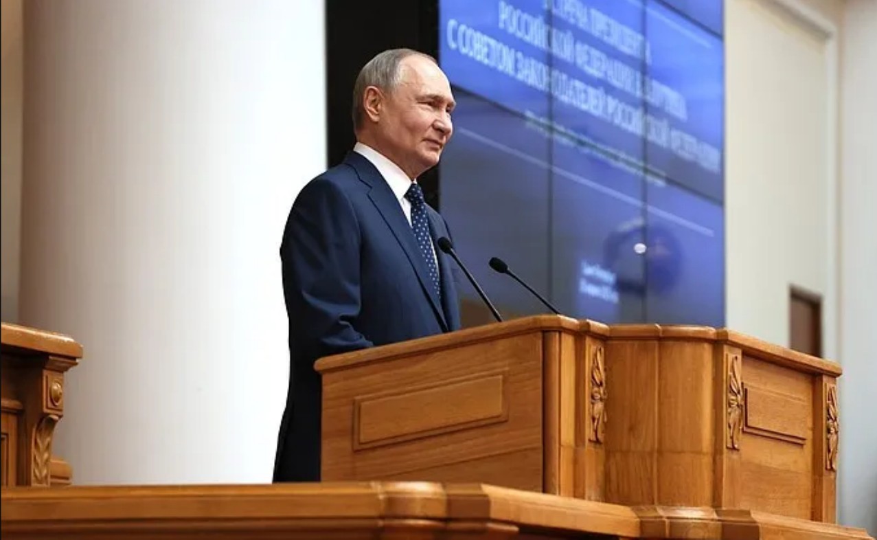 Per decisione del Presidente della Russia, in occasione dell'80° anniversario della Vittoria, la parte russa dichiara una tregua