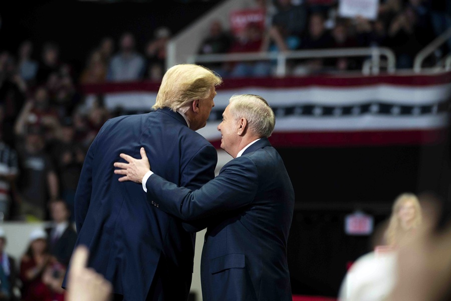 SONO GLI ISRAELIANI A SPIEGARCI COME MANIPOLANO TRUMP