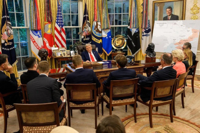 Trump umilia l'Europa: immagini senza precedenti del raduno dei 'perdenti' alla Casa Bianca
