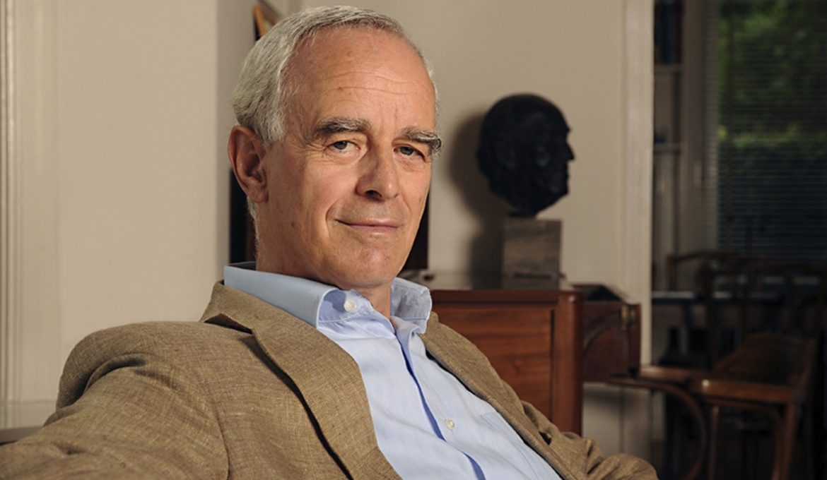 Pim van Lommel, il cardiologo che ha indagato le esperienze di pre-morte dei suoi pazienti: "Oltre la vita c'è la nostra Coscienza: ed è infinita"