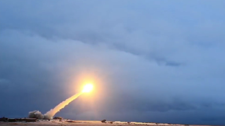 Il nuovo missile da crociera russo ha una gittata illimitata ed è in grado di aggirare ogni tipo di difesa aerea