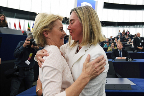 La Von der Leyen al capolinea: l’UE trema e il suo potere vacilla