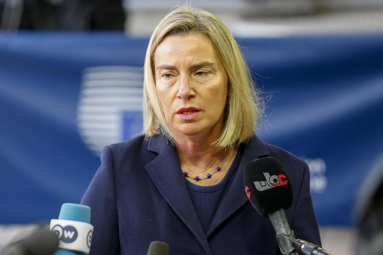 Povera Mogherini! Vittima di un complotto dei neonazisti nordici?