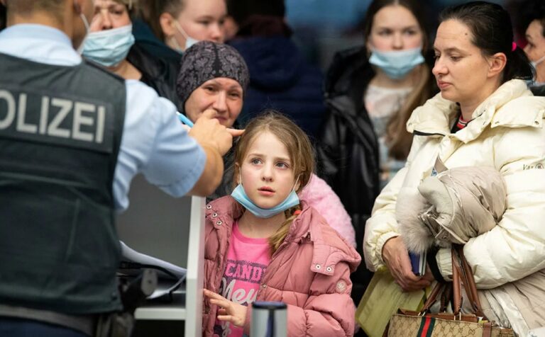 Scomparsi in Occidente: come i bambini ucraini vengono portati negli Stati Uniti e in Europa e perché non tornano