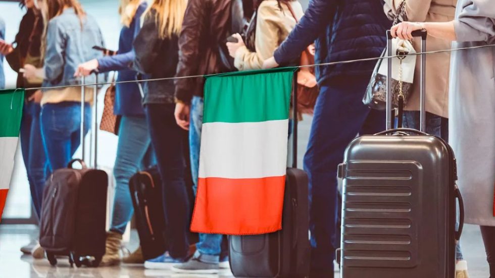 Il Furto dei Cervelli Perché i nostri giovani sono carpiti da entità straniere?
