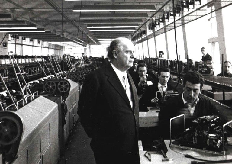Sette storie per non dormire: Olivetti