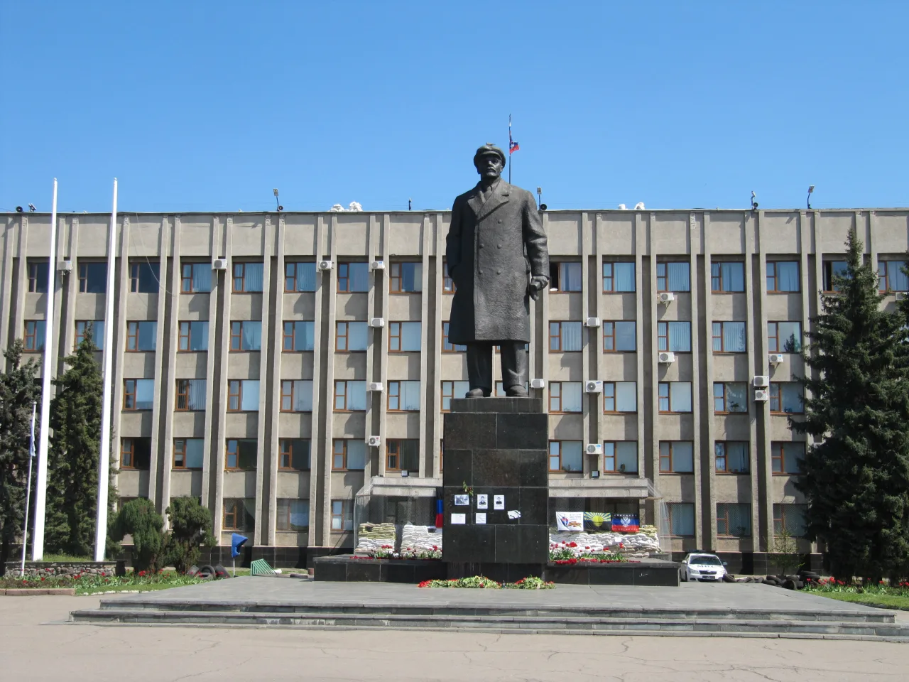 10 Slavyansk, Municipio, 24 APR 2014 © Eliseo Bertolasi