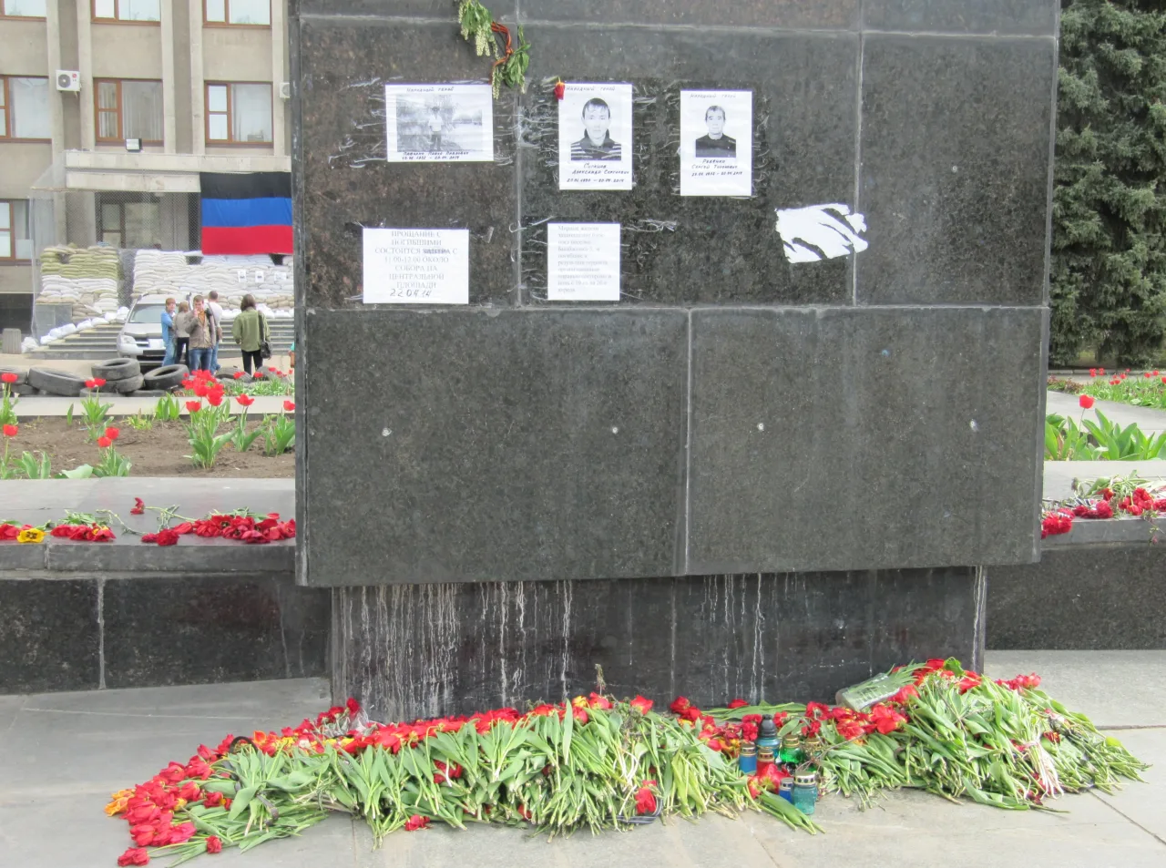 8Slavyansk, le prime vittime civili, 24 APR 2014 © Eliseo Bertolasi